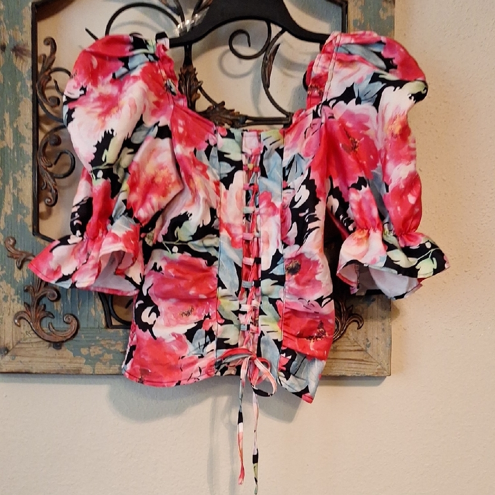 Pastels Pink Ruched Puff Sleeve Blouse. NWOT Size SMALL